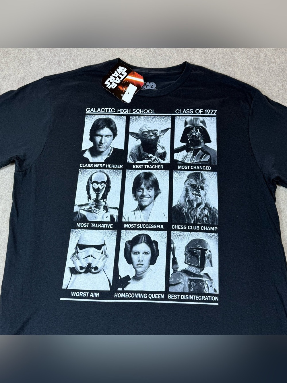 Star Wars Disney Black 'Galactic High School Class of 1977' Graphic Tee Uni/Sz L